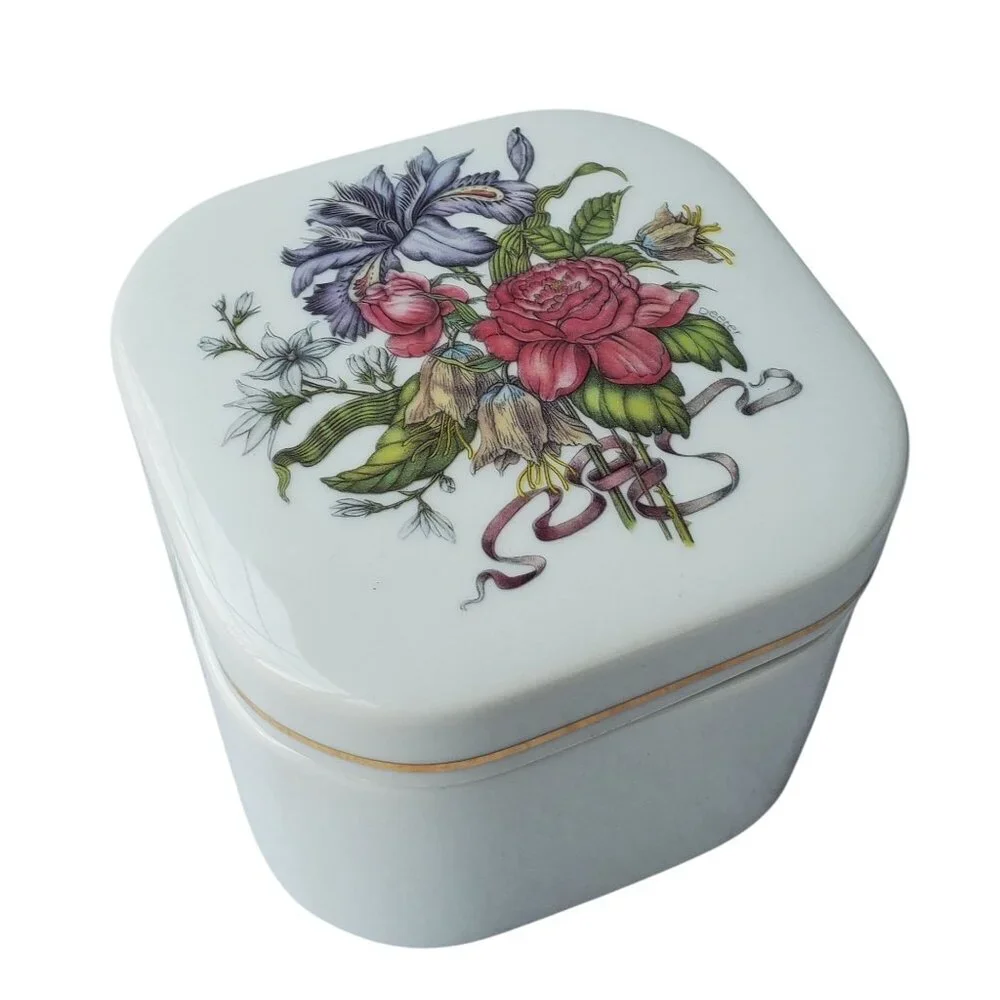 Vintage‎ Royal Secret Porcelain Bath Powder Cache 6.5oz Sealed Germaine Monteil